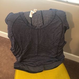 Lululemon “Lean In” Top
